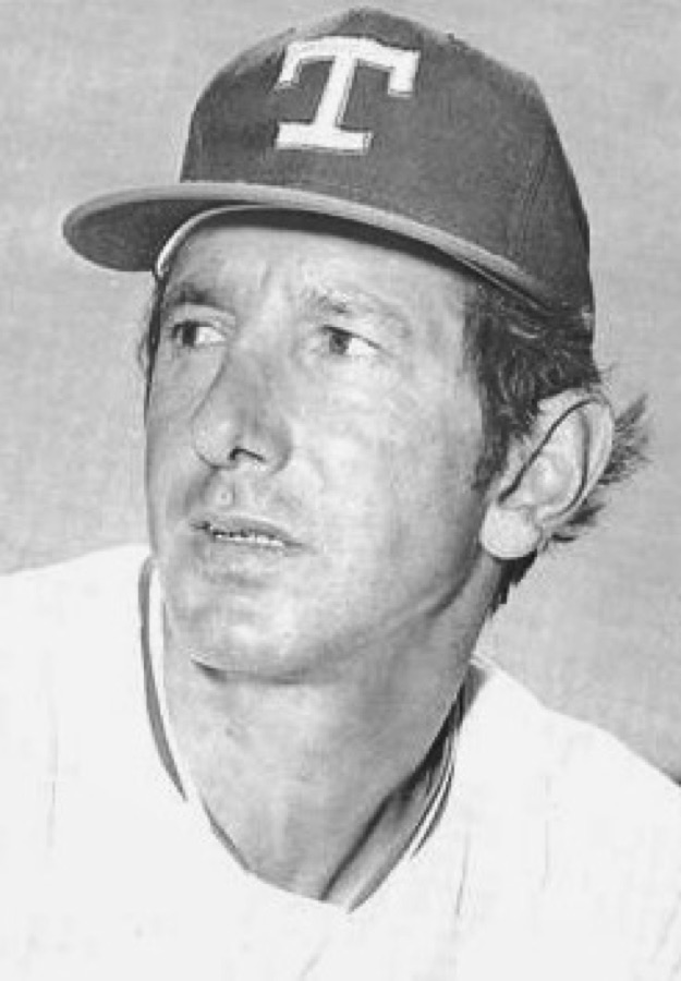 Billy Martin managing the Texas Rangers, 1974